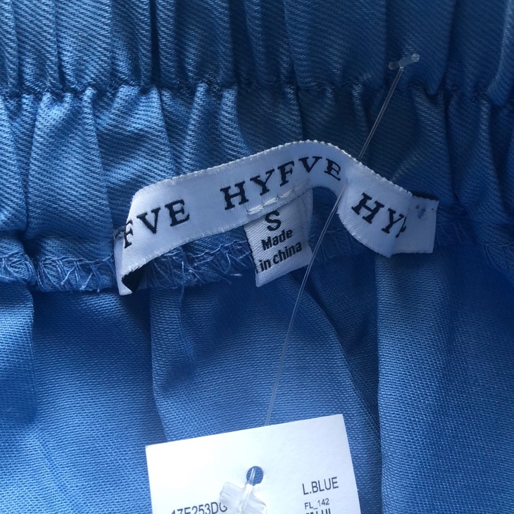 Mini skirt - Picture 3 of 3